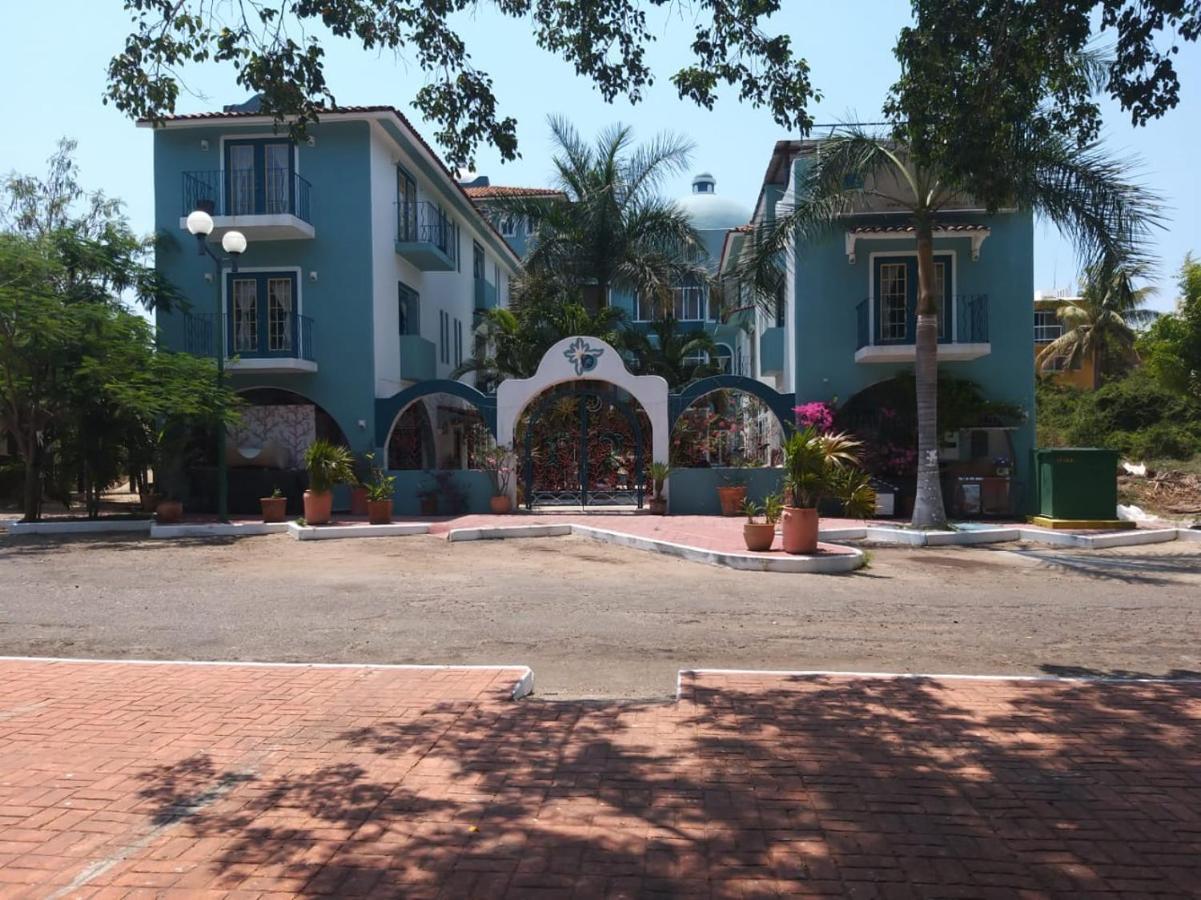 Hotel Plaza Delphinus Santa Cruz Huatulco Exterior foto